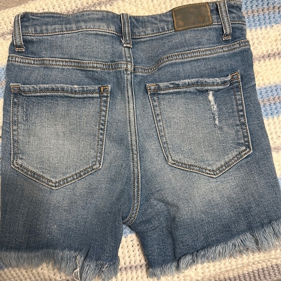 BKE Parker denim shorts size 25 - Picture 2 of 3